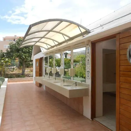 Family Caravans | * Primosten