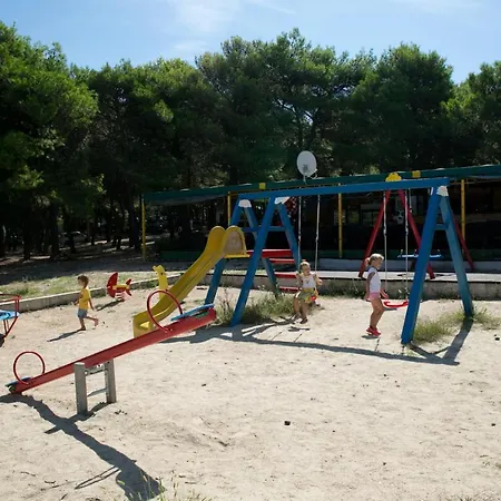 Family Caravans | Holiday park *